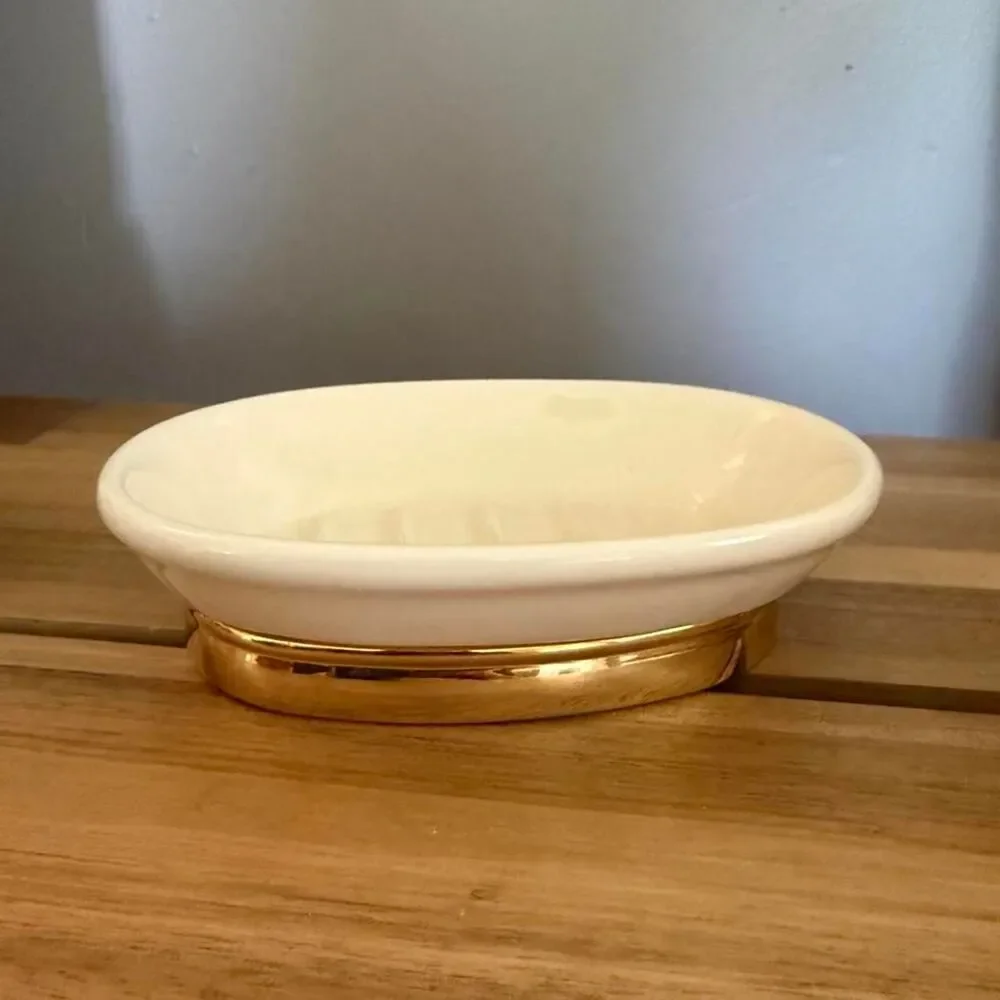 White and gold ceramic soap dish